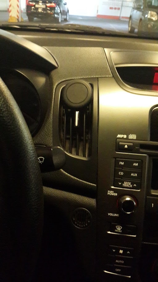 Крепление смартфона в воздуховод — KIA Cerato (2G), 1,6 л, 2010 года ...