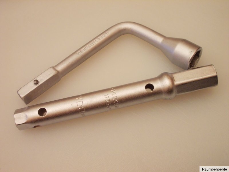 складной баллонный ключ — Mercedes-Benz G-Class (W463 1G)