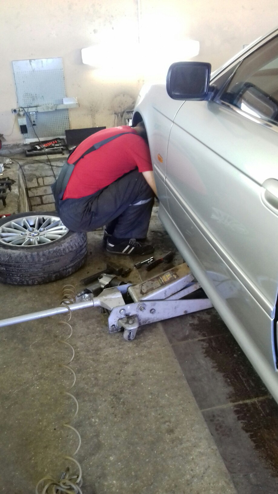 Непртятный стук спереди слева — BMW 5 series Touring (E39), 2,8 л, 2001 ...