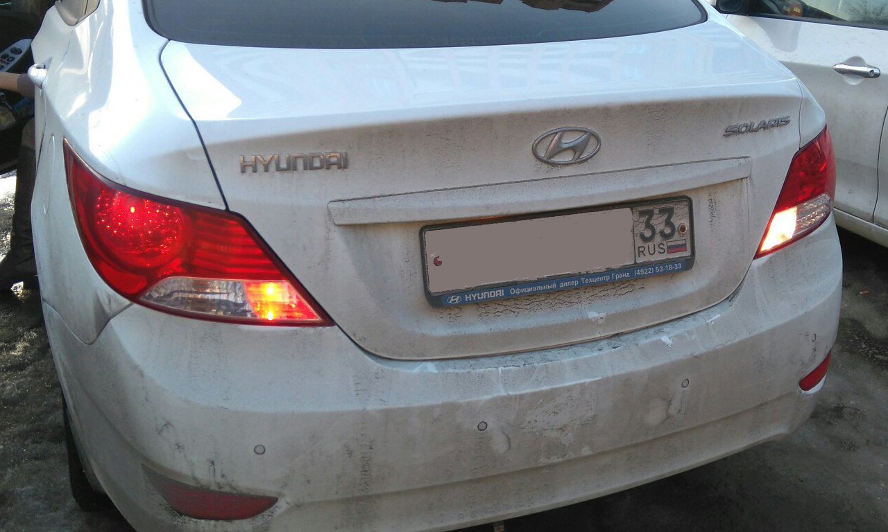 Солярис задний ход. Свет заднего хода Hyundai Solaris. Задний ход Hyundai Solaris 2011. Hyundai Solaris 1 задние фонари задний ход. Свет задних фонарей Hyundai Solaris 1.