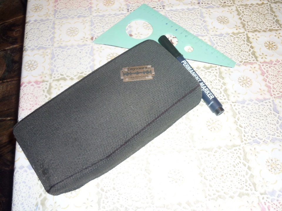 подлокотник + кожух ручки КПП — Lada Приора хэтчбек, 1,6 л, 2009 года ...