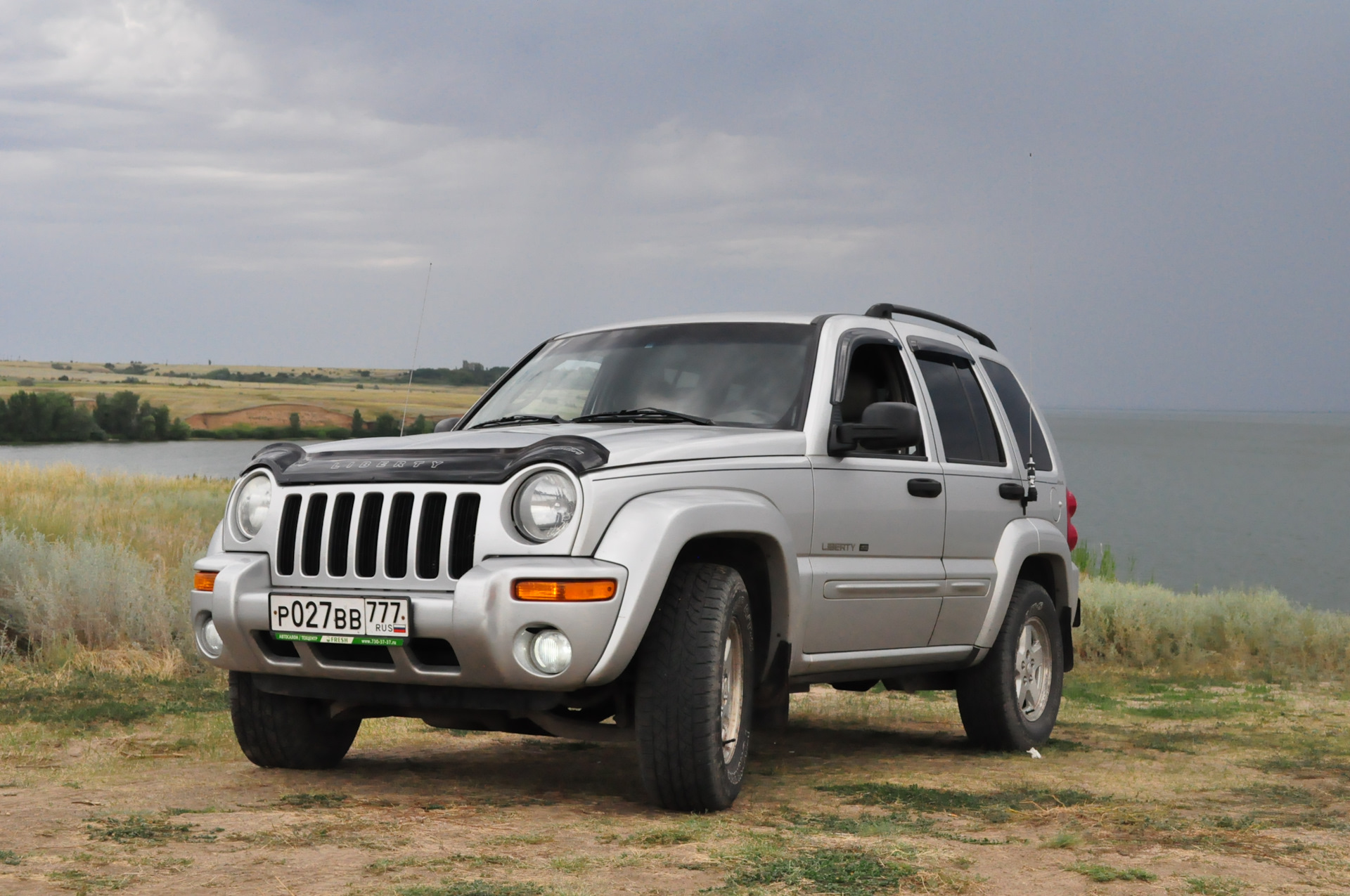 Jeep liberty kj. Джип Чероки Либерти 2018. Jeep Liberty (North America). Jeep Liberty 2021. Джип Чероки Либерти 2020.