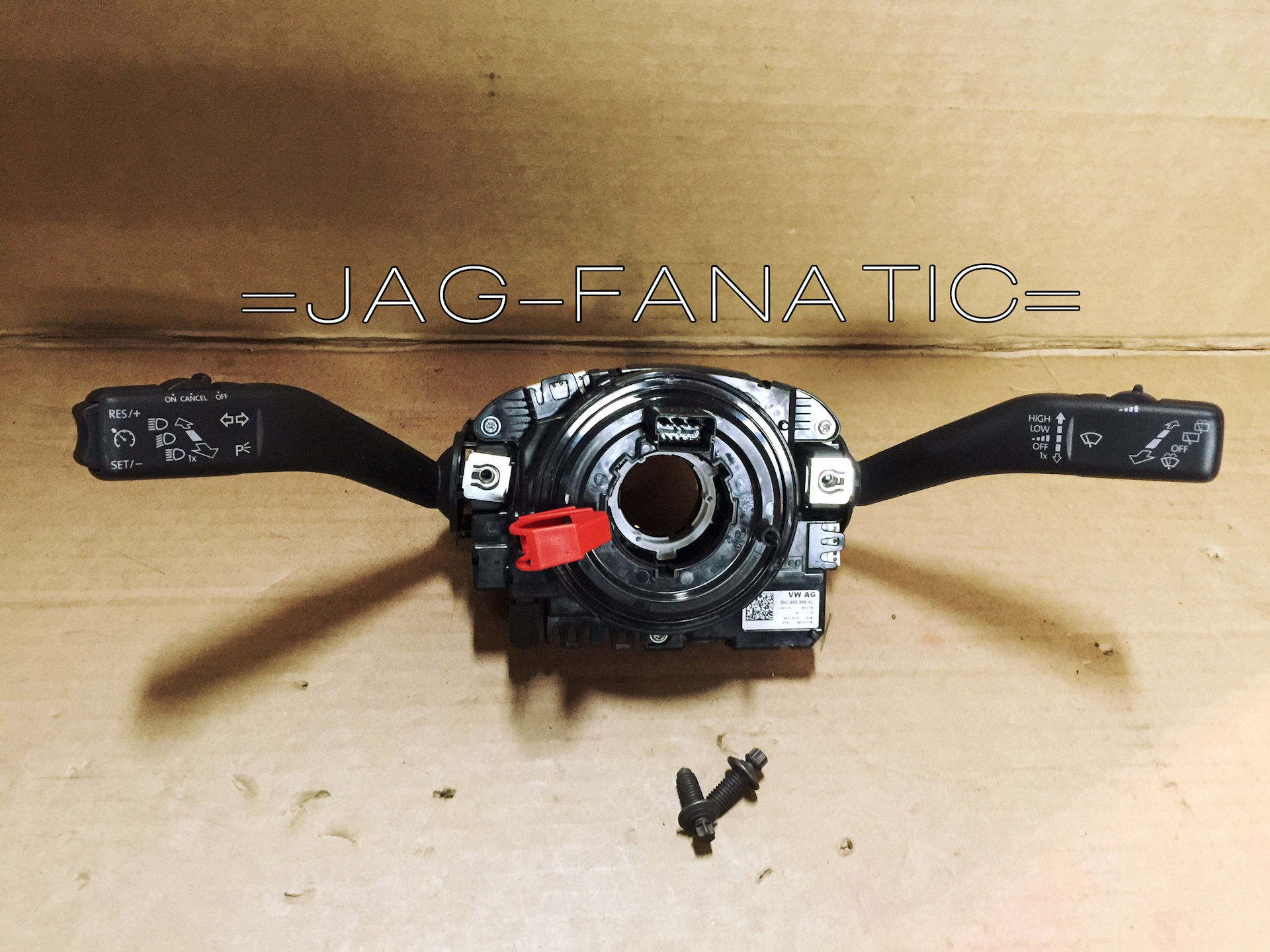 Подрулевой блок плата на фольксваген фото. Подрулевые блоки фольксваген. Блок подрулевой гольф 5 1. Фольксваген гольф 2011 год рулевой шлейф 6k0963649a. 953.