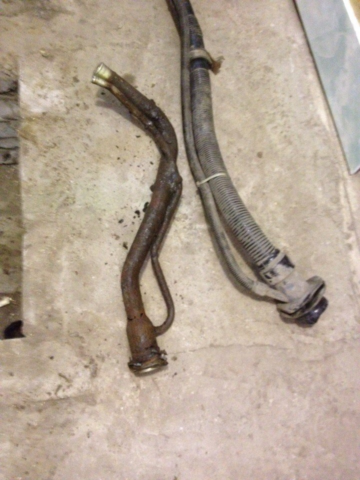 Горловина от Нексии)) — Mitsubishi Pajero iO, 1,8 л, 1998 года | своими ...