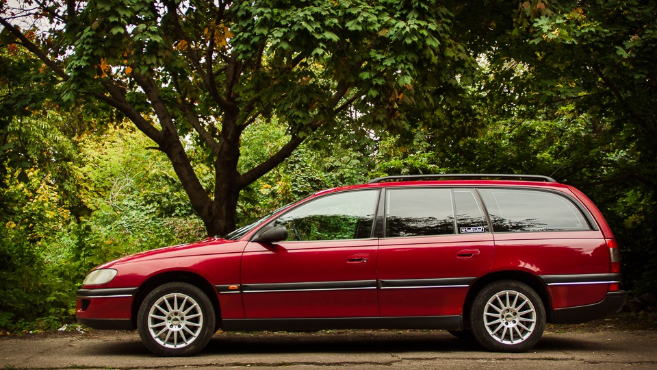 Омега караван. Opel Omega b Caravan. Опель Омега вагон 1998. Opel Omega Caravan 1979. Opel Omega Caravan 1979 old.