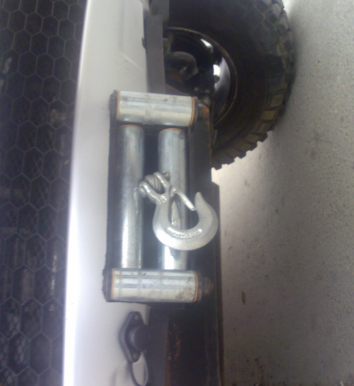 Переделка крепления лебедки — Mitsubishi L200 (3G), 2,5 л., 2010 года ...
