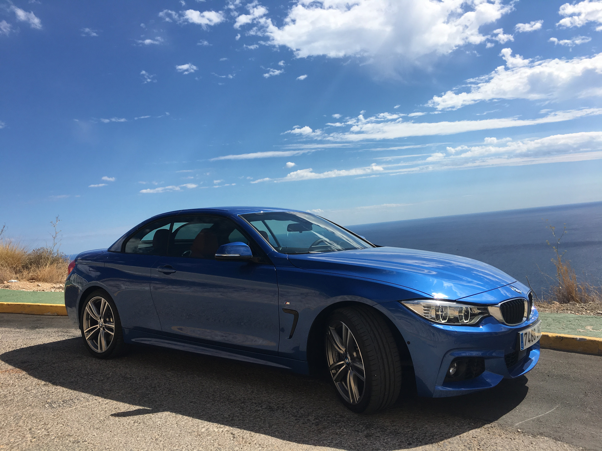 BMW 4 Cabrio Blue