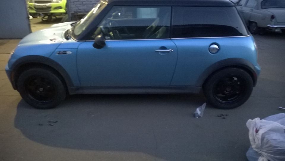 Отличный и недорогой шиномонтаж — MINI Cooper S Mk I, 1,6 л, 2003 года ...