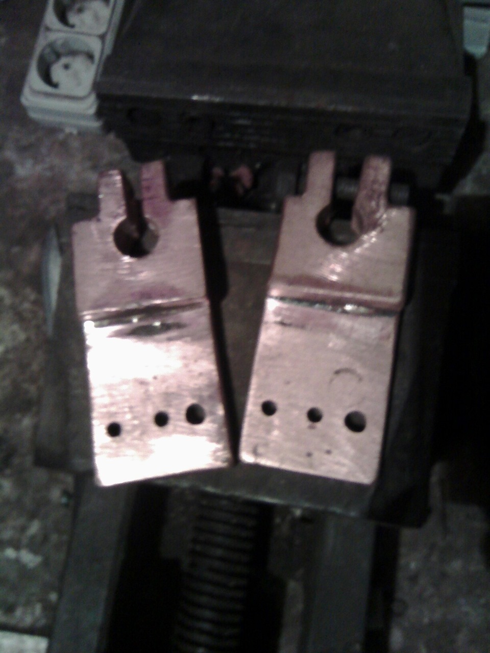 Медные клеммы Акб. — Lada 2113, 1,5 л, 2005 года | аксессуары | DRIVE2