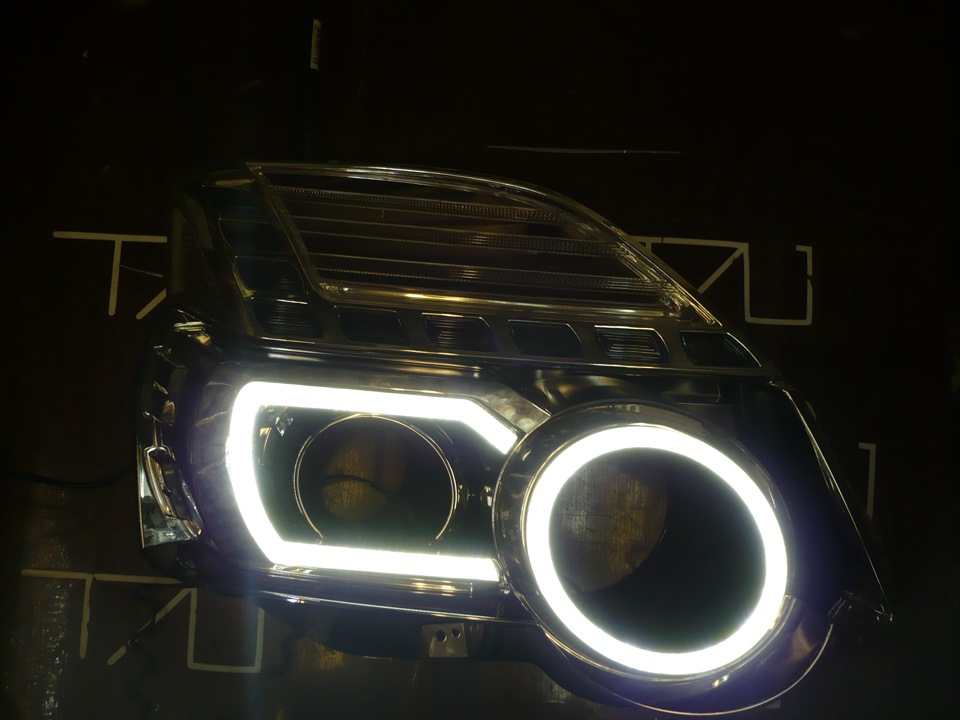 Nissan x-Trail Led inserts in the headlights