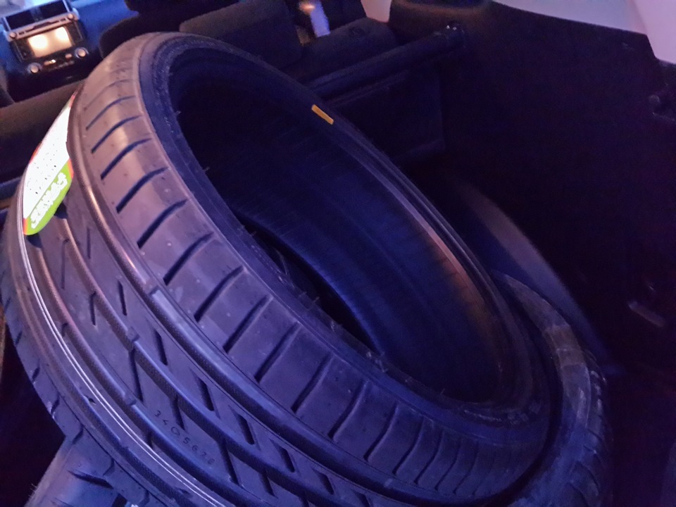 Шины Nokian Hakka Black 295/30 r22 103y. 235/55 R17 Nokian Tyres Hakka Black 2 XL 103y. Nokian Hakka Black SUV.