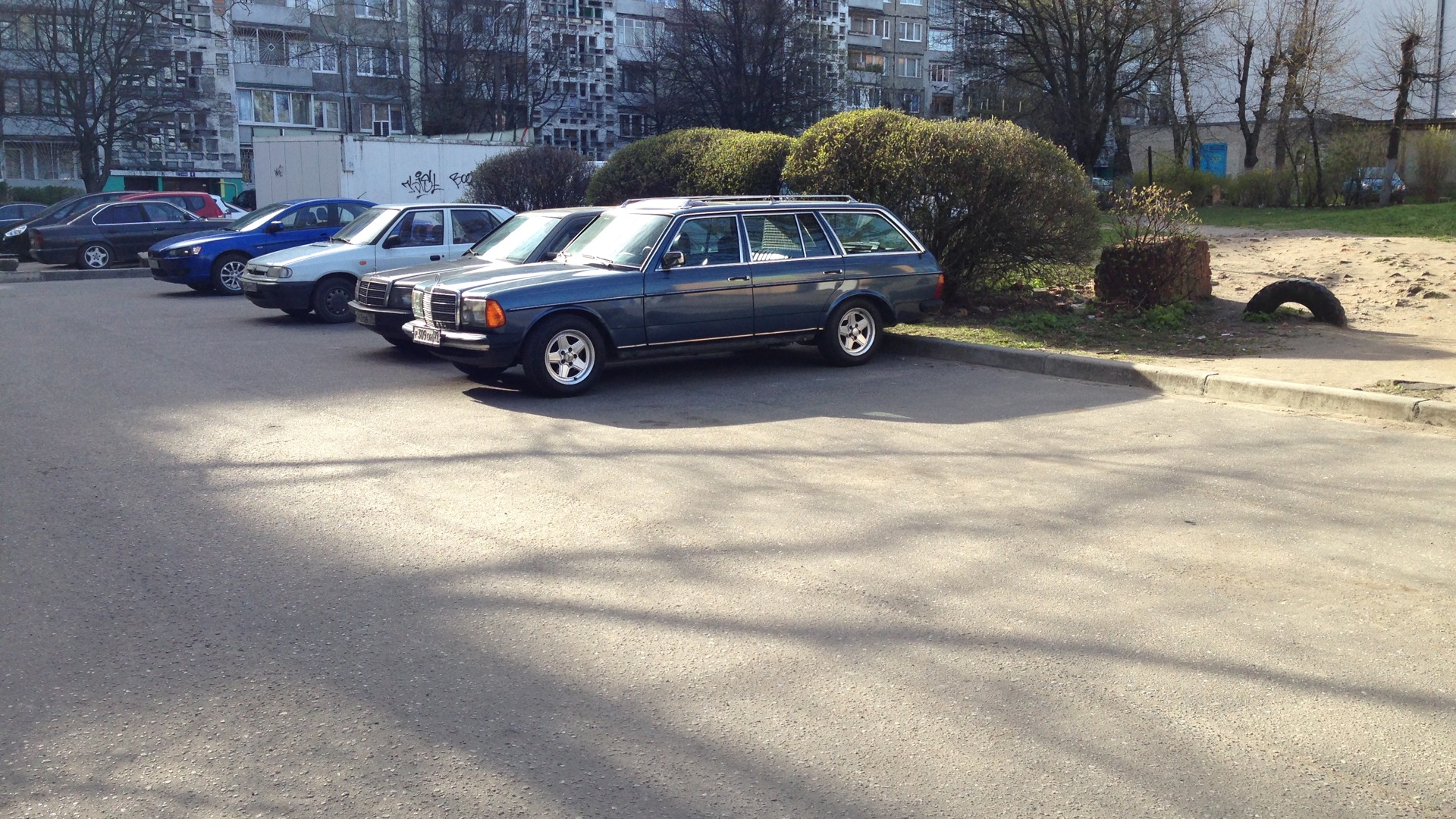 Mercedes-Benz W123 2.3 бензиновый 1983 | 230 TE на DRIVE2