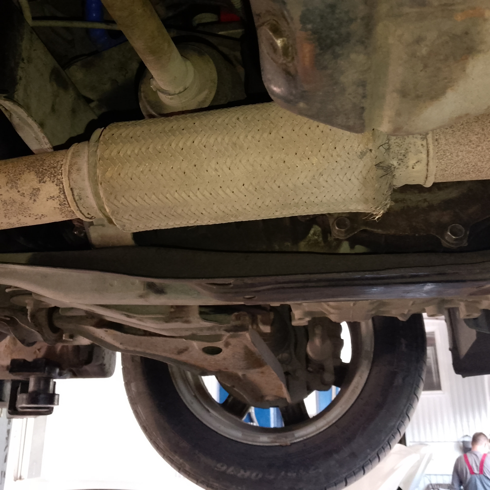 гофра — Dodge Stratus Coupe (2G), 2,4 л, 2003 года | визит на сервис ...