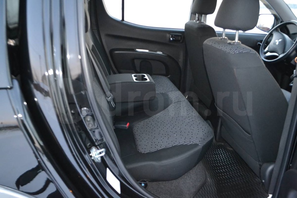 Как вам такой салон ? — Mitsubishi L200 (4G), 2,5 л, 2013 года ...