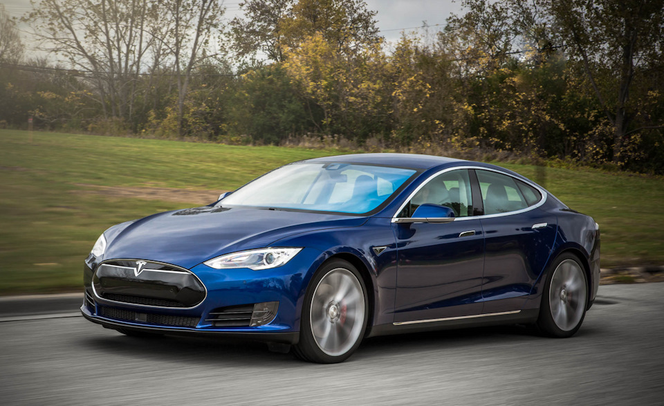????? ?????? Tesla s90d  Lexus IS, 2 