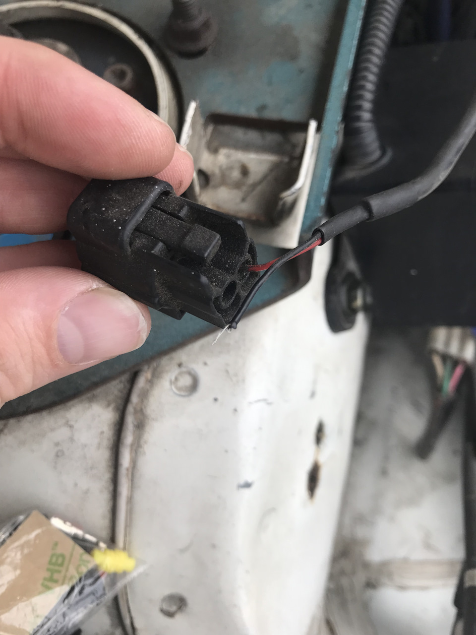 что такое самка на субару. cgAAAgF UuA 960. что такое самка на субару фото. что такое самка на субару-cgAAAgF UuA 960. картинка что такое самка на субару. картинка cgAAAgF UuA 960. Доброго времени суток! Все началось еще в декабре 18го года. Тогда машина троила когда буст превышал отметку 0,5 бар. Первое про, что подумал – свечи. Менял их очень давно, года 3-4 назад. Снимаю фишку с первой катушки и вижу оборванный провод.