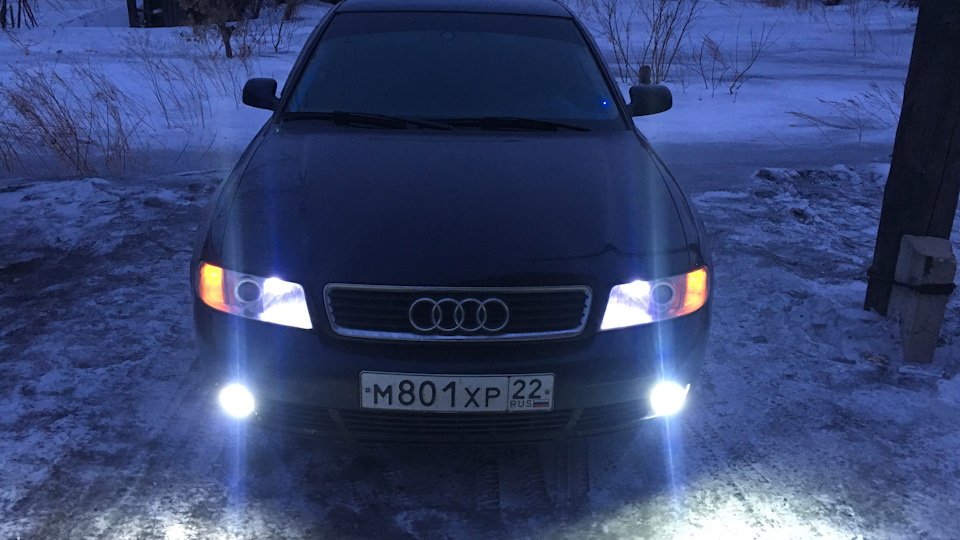 Audi A4 (b5) 1.8 бензиновый 2000 