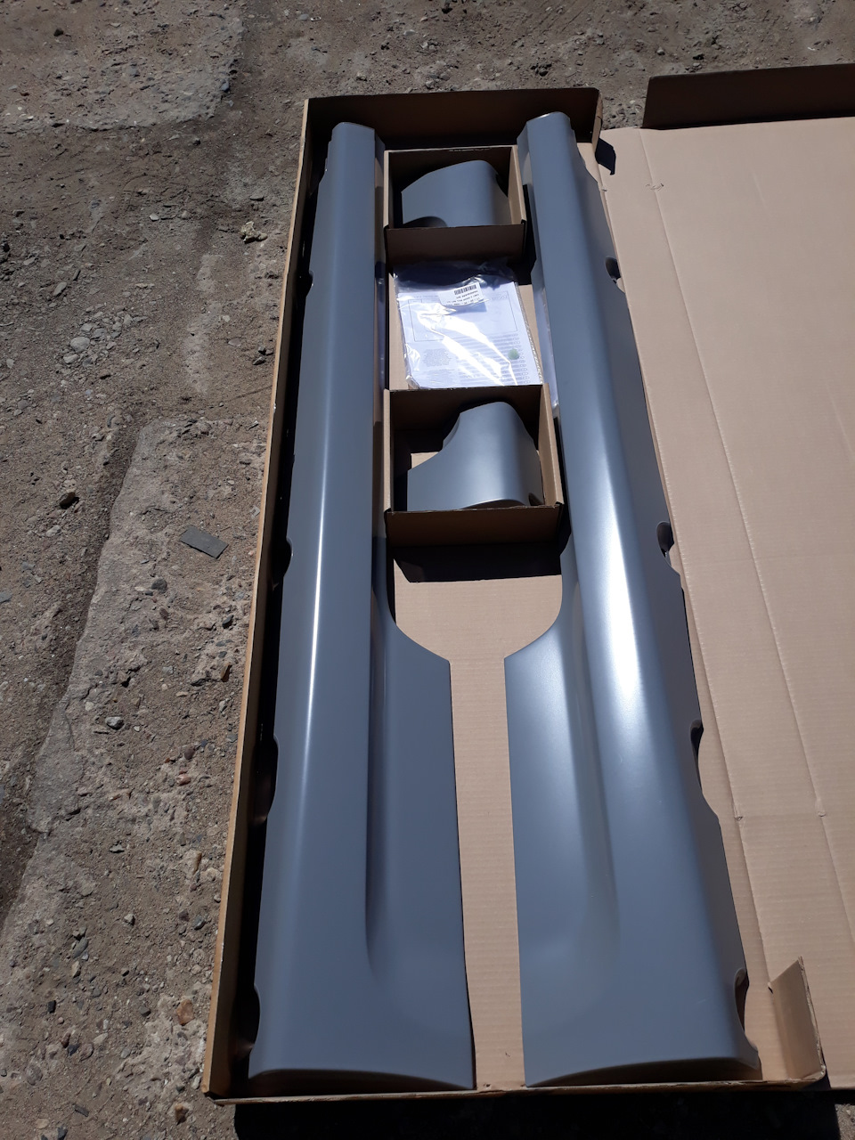 cgAAAgIyluA 960 Как крепятся накладки на пороги