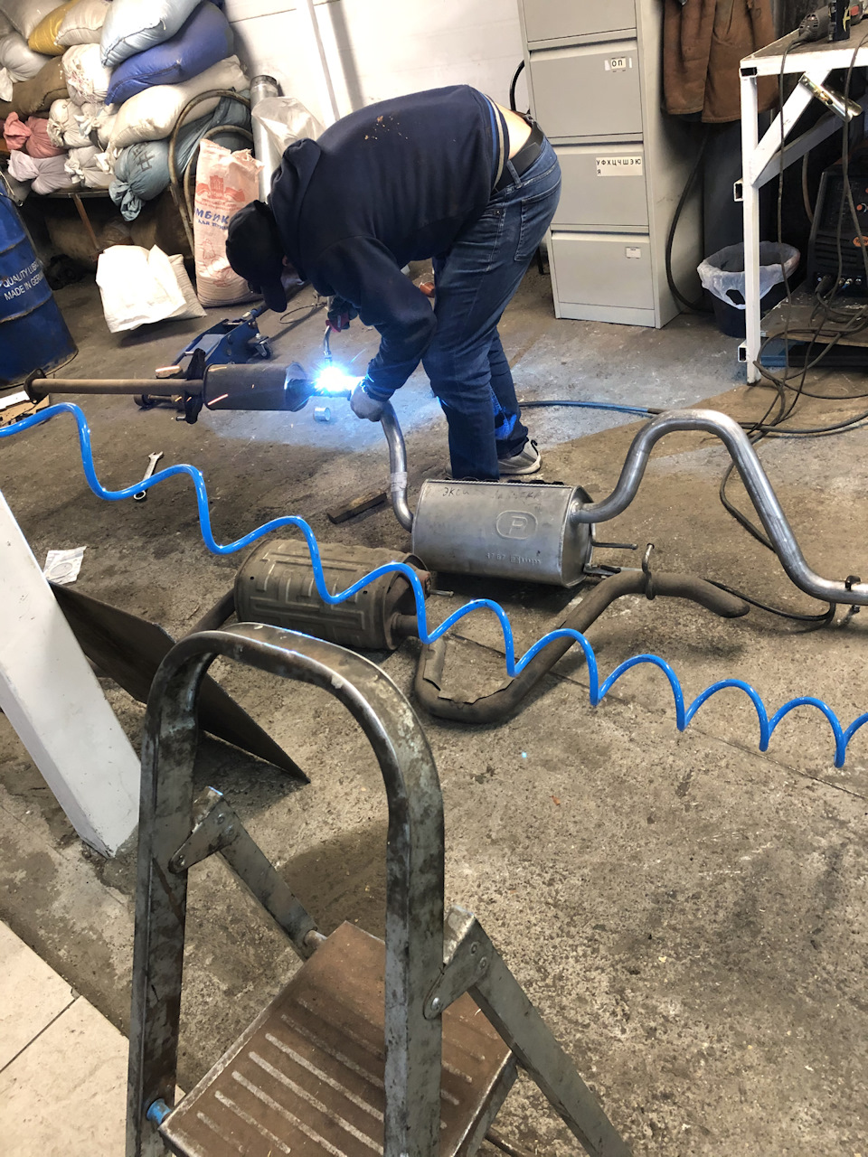 Немного нагрели и подогнули, сварили без проблем — KIA Ceed (1G)