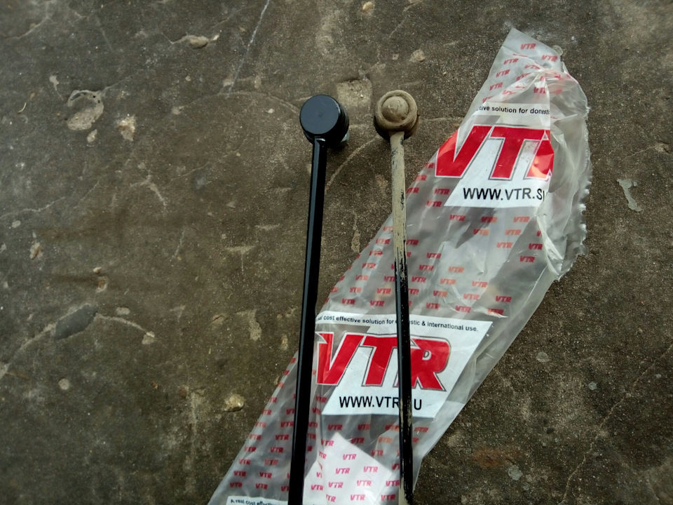 стойка стаба. — Volkswagen Touran (1G), 1,9 л, 2006 года | своими ...