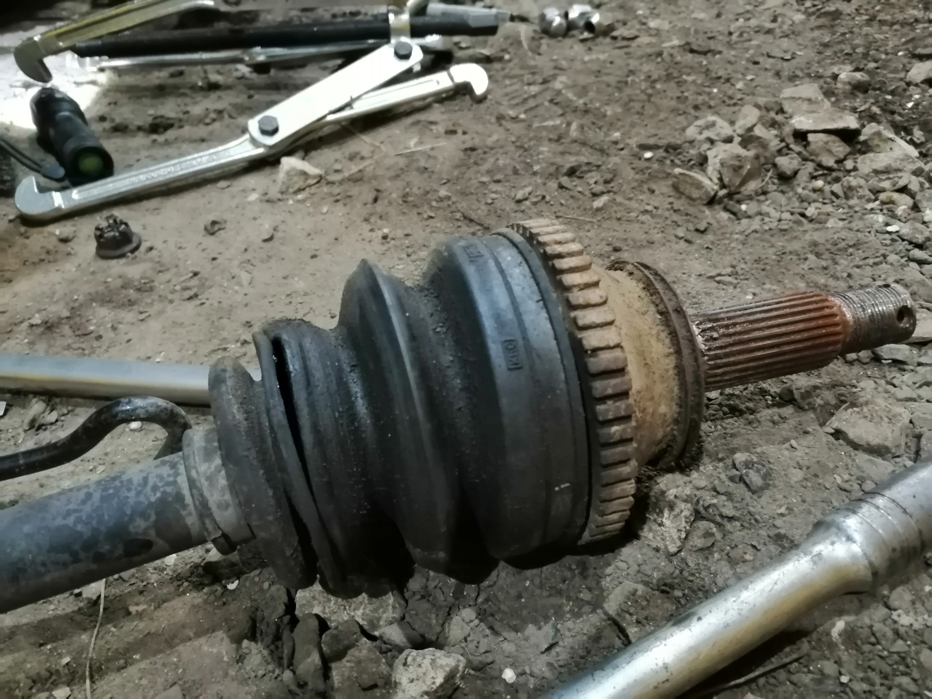 2006- (2006-) 4wd. Пыльник шрус наружный 2170. Пыльник шруса заднего карданного вала suzuki grand vitara 2011. Пыльник шруса комплект hisun 800 efi. Пыльник внутреннего шруса киа спортейдж 1.