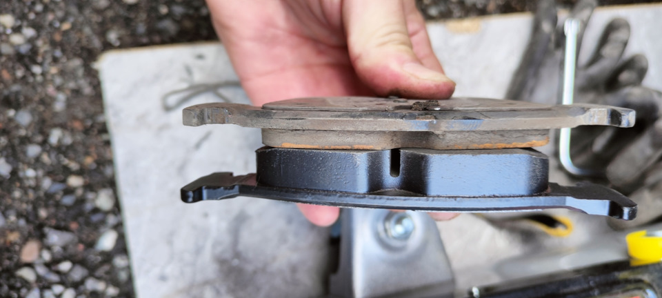 Замена колодок — Skoda Kodiaq, 1,4 л, 2019 года | своими руками | DRIVE2