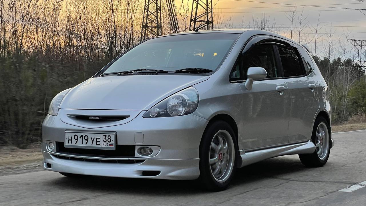 Honda Fit (1G) 1.5 бензиновый 2002 | Машина дня на DRIVE2