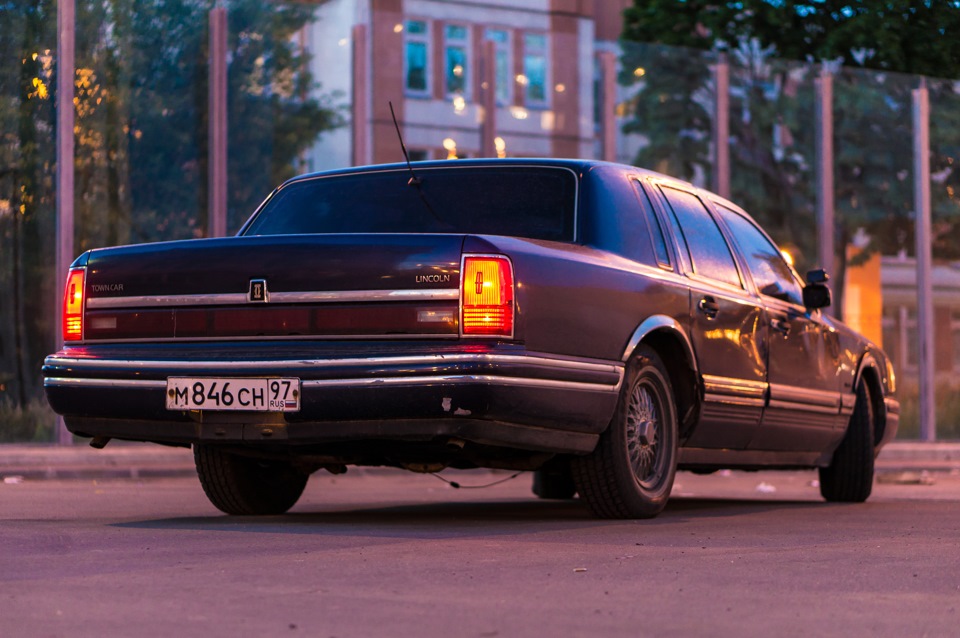 Lincoln town car iii. Смотреть фото Lincoln town car iii. Смотреть картинку Lincoln town car iii. Картинка про Lincoln town car iii. Фото Lincoln town car iii