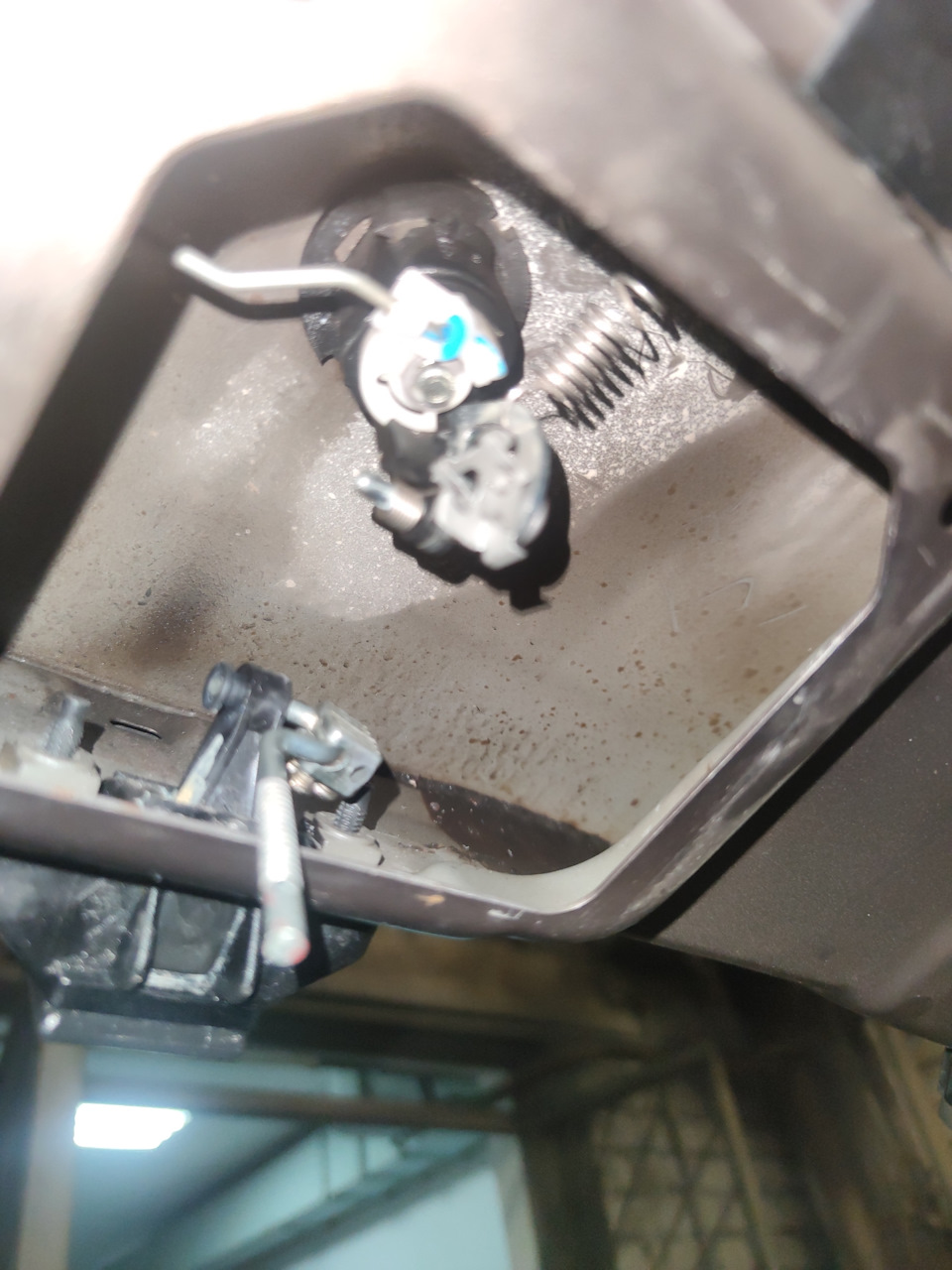 Сломался активатор крышки багажника. — Renault Logan Stepway, 1,6 л ...