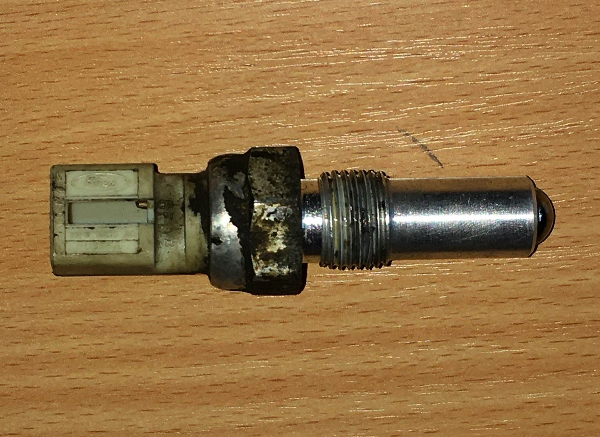 Ford focus 1 1. Датчик заднего хода 2112. Датчик заднего хода м14х1. Датчик заднего хода двигателя. Датчик заднего хода ховер н5.