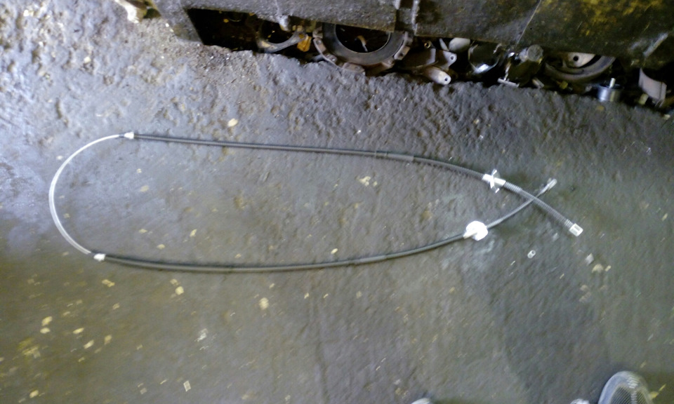 Замена тормозных колодок (задние-передние), трос ручного тормоза, хомут ...