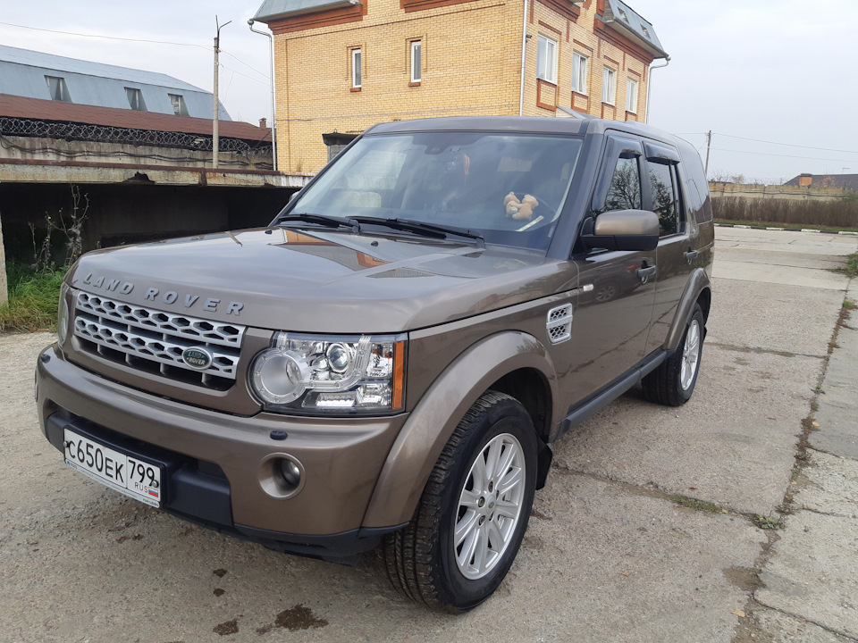 Дискавери 4 2011 года. Land Rover Discovery 4 2011 2.7. Discovery 4 2 цветный.