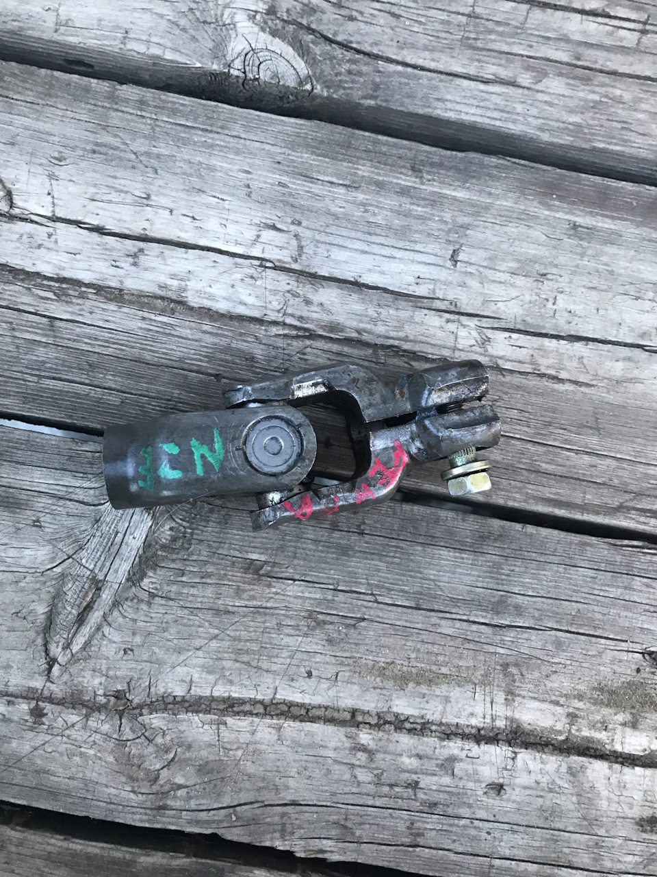 6. Замена втулки рулевой рейки, рулевые тяги, рулевой кардан, пыльники ...