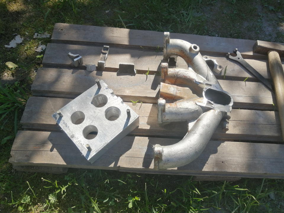 Плита была заранее засверлена и отфрезирована под нужный наклон — ИЖ Москвич 412