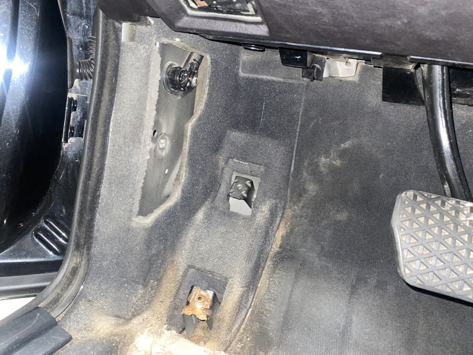 Замена тросика капота BMW X5 Е53 — BMW X5 (E53), 3 л, 2003 года ...