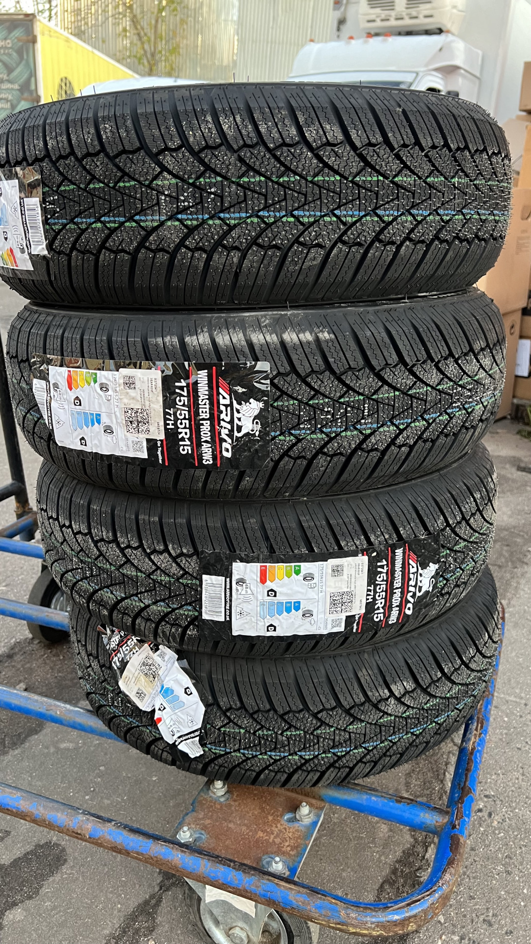 11. Зимняя резина 175/55 R15 на N-BOX JF3/JF4 — Honda N-Box (2G), 0,7 л ...