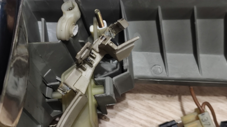 Фото в бортжурнале Mercedes-Benz E-Class (W124)