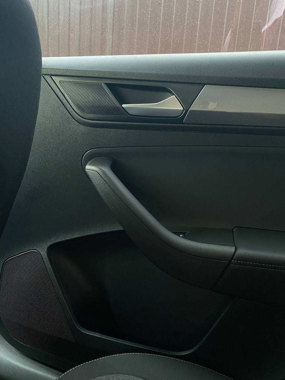 Матовая полироль, устранение скрипов дверей — Volkswagen Polo liftback ...