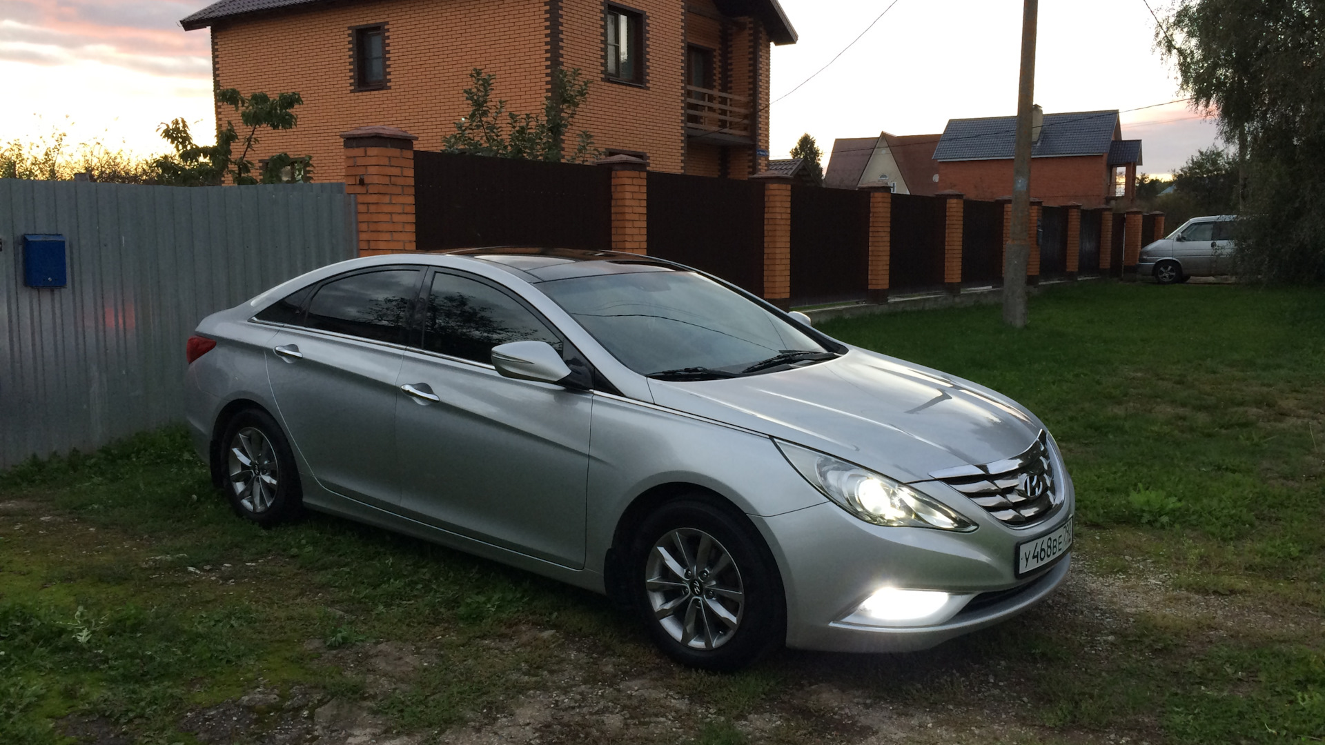 Hyundai Sonata VI (YF) 2.0 бензиновый 2011 | Серебристый металлик 2.0 на  DRIVE2