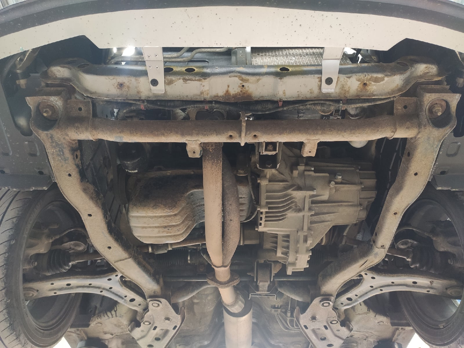 Нижний пыльник двигателя — Hyundai Accent (2G), 1,5 л, 2008 года ...