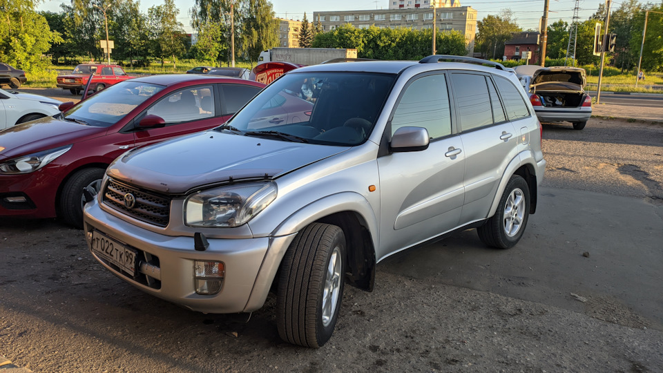 Задний сальник коленвала — Toyota RAV4 (II), 2 л, 2001 года | визит на ...