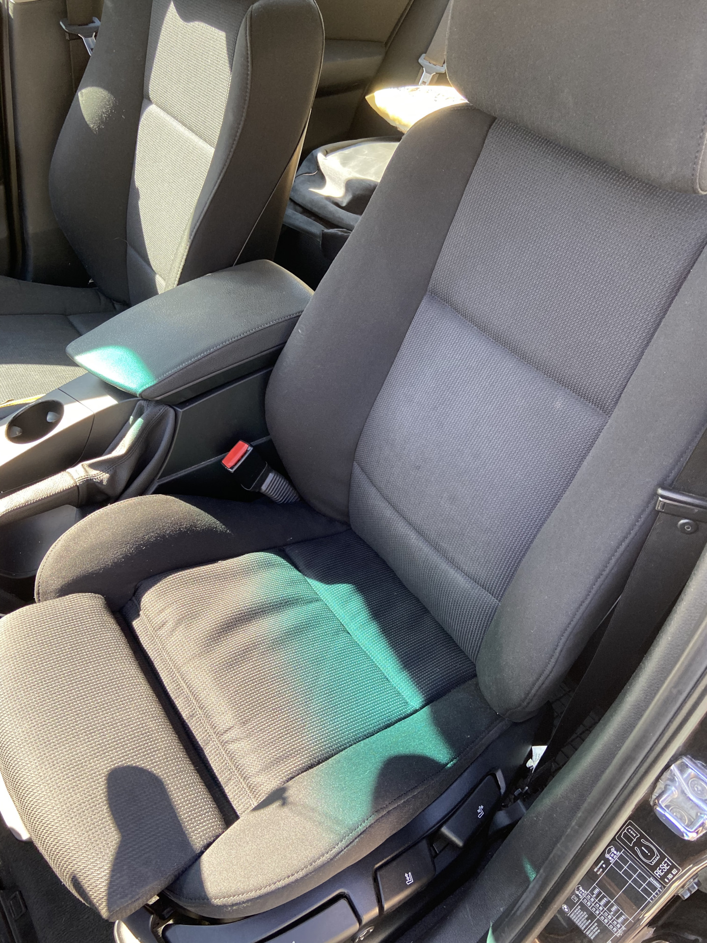 Реставрация водительского сиденья — BMW X3 (E83), 2 л, 2008 года ...