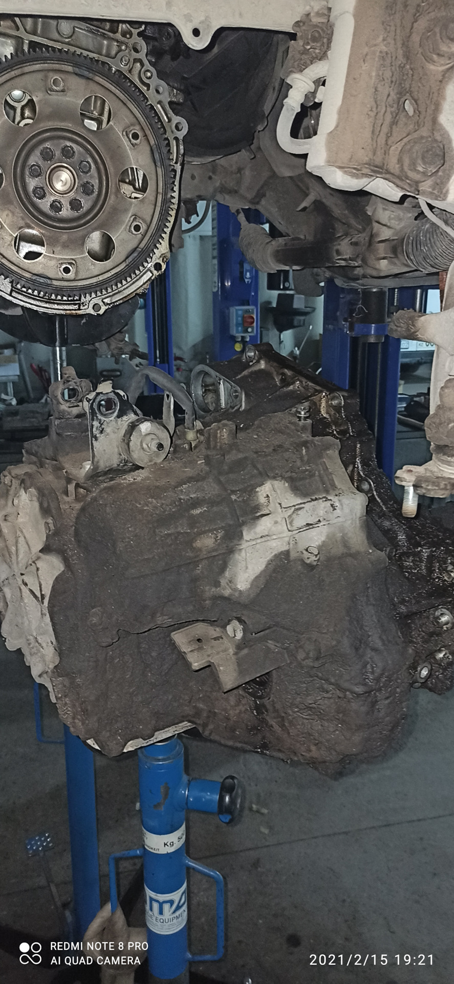 Коренной потiк) — Toyota RAV4 (III), 2 л, 2007 года | плановое ТО | DRIVE2