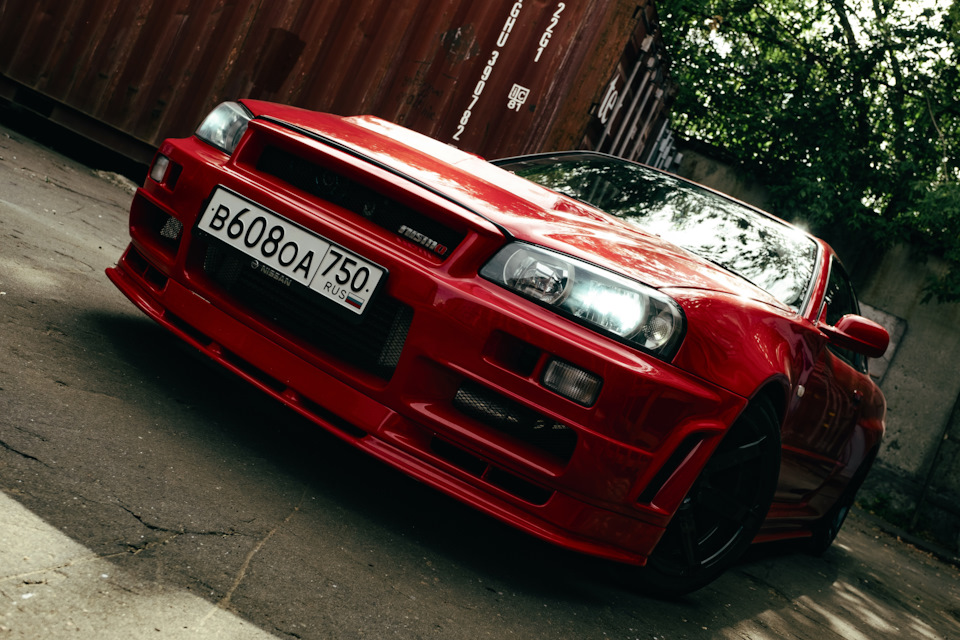 Nissan Skyline drive2