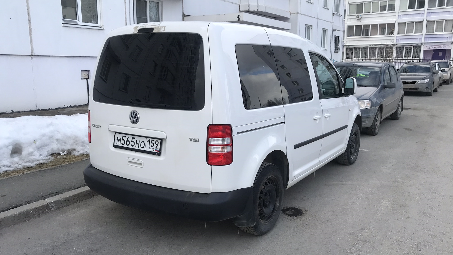 Volkswagen Caddy (3G) 1.2 бензиновый 2012 | 1.2 TSI (не едет) на DRIVE2