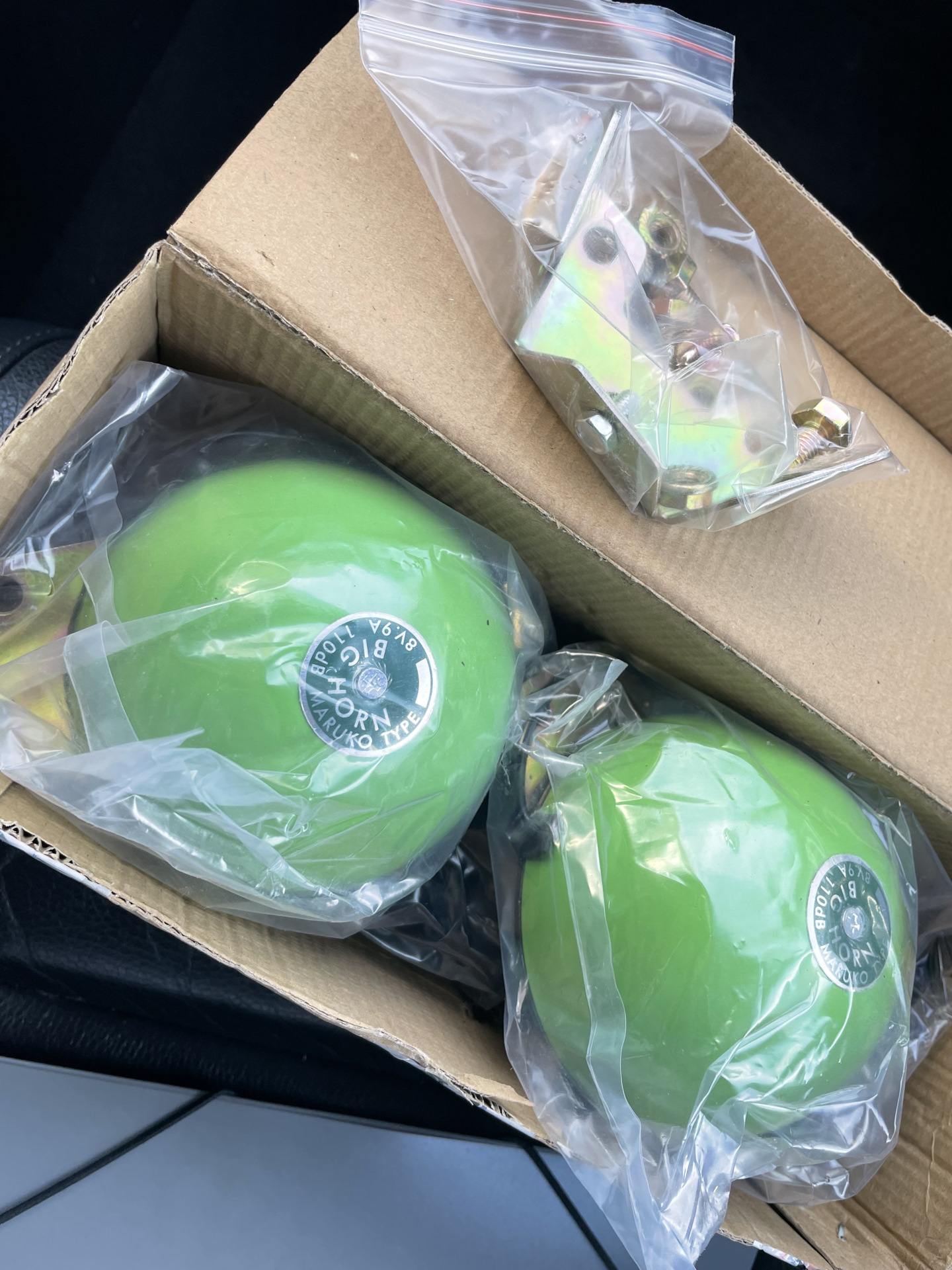 Big horn 🔊.Громкий клаксон. — Volkswagen Touareg (1G), 3,6 л, 2008 года ...