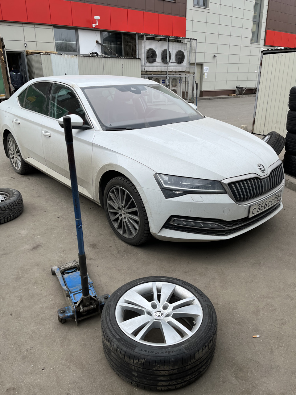 Шиномонтаж весна 2023 — Skoda Superb Mk3, 2 л, 2019 года | шины | DRIVE2