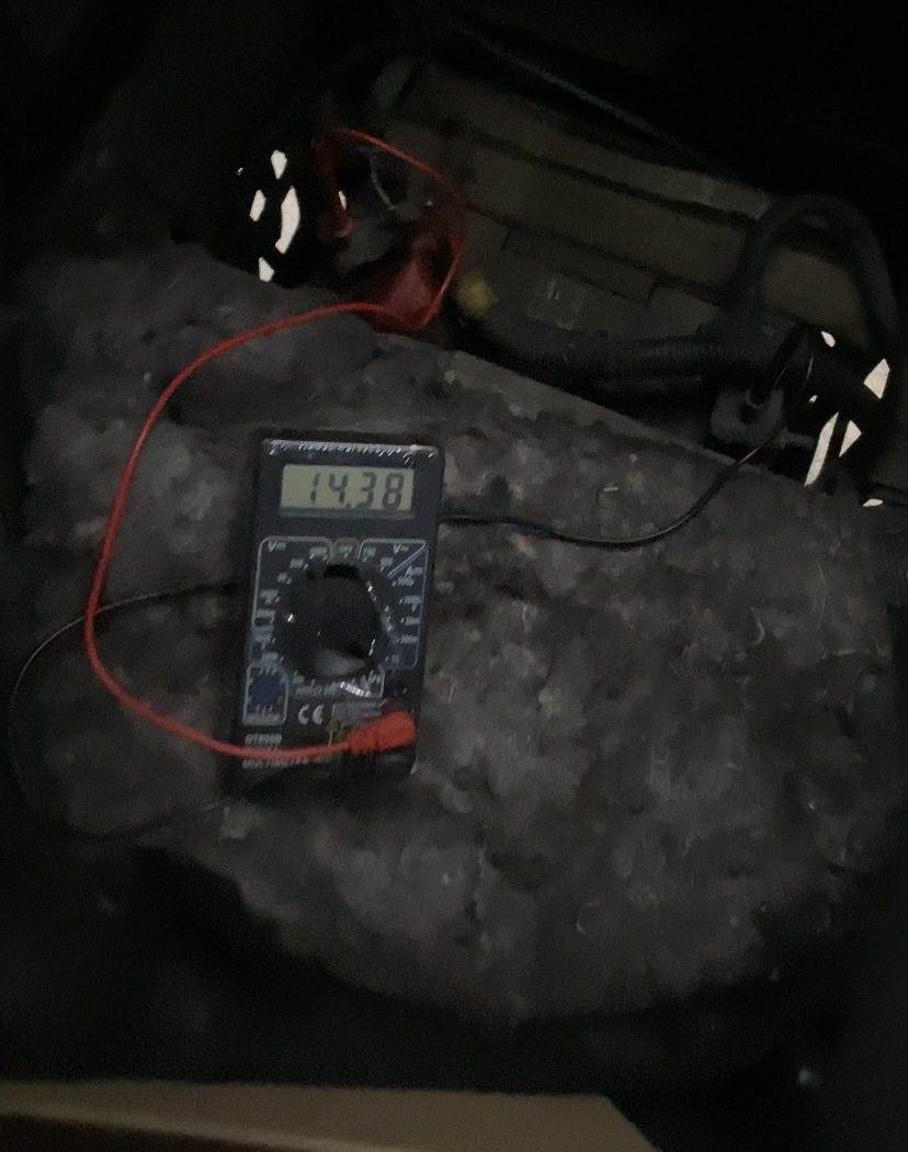 Горят все лампочки на панели приборов — Toyota Town Ace (2G), 2 л, 1991 ...