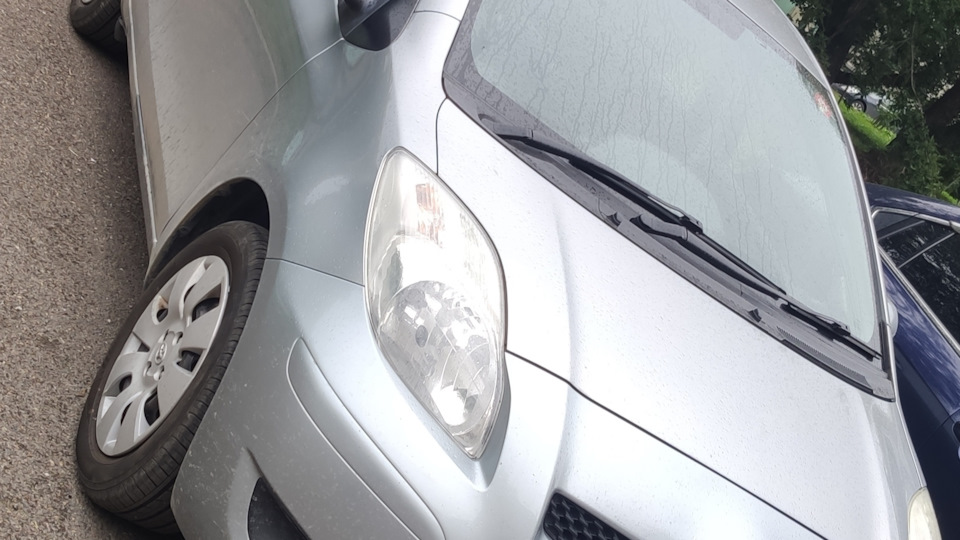 Замена бархотки/уплотнителей стекла/молдинги стекла — Toyota Vitz (90 ...