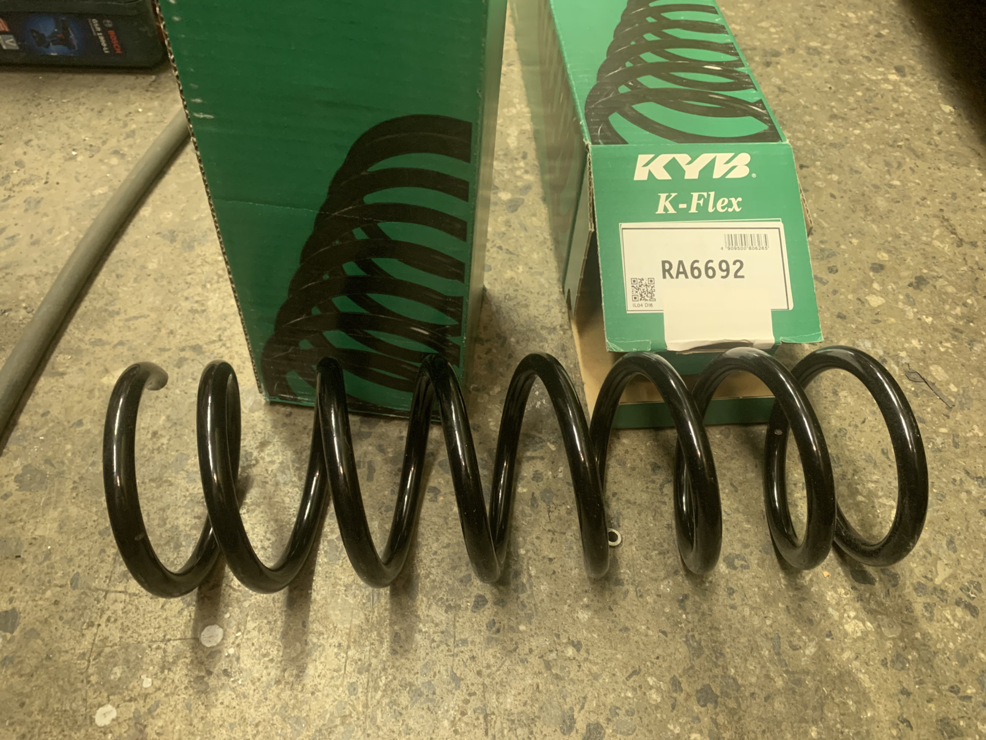 Задние пружины K-Flex — Ford C-Max I, 2 л, 2007 года | поломка | DRIVE2